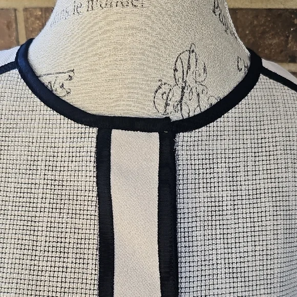 Ann Taylor black and ivory blazer sz 8 - Picture 2 of 13